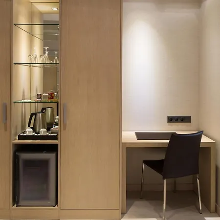 Catalonia Sagrada Familia Hotel 3*