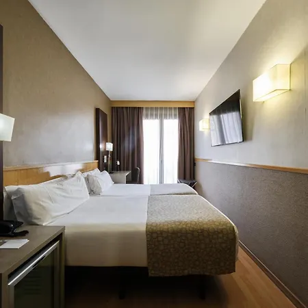 Catalonia Sagrada Familia 3*