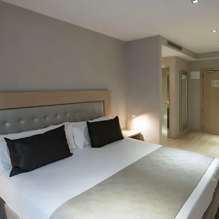 Catalonia Sagrada Familia 3*