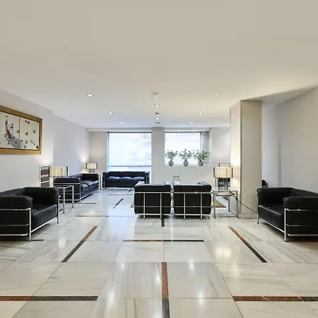 Отель Catalonia Sagrada Familia 3*