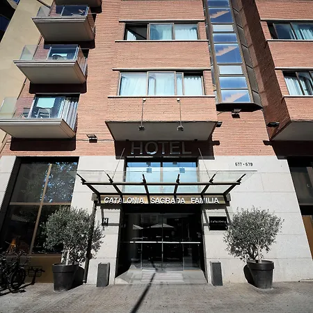 Отель Catalonia Sagrada Familia Барселона