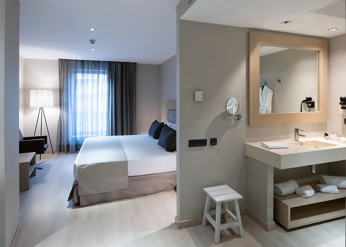 Hotel Catalonia Sagrada Familia 3*